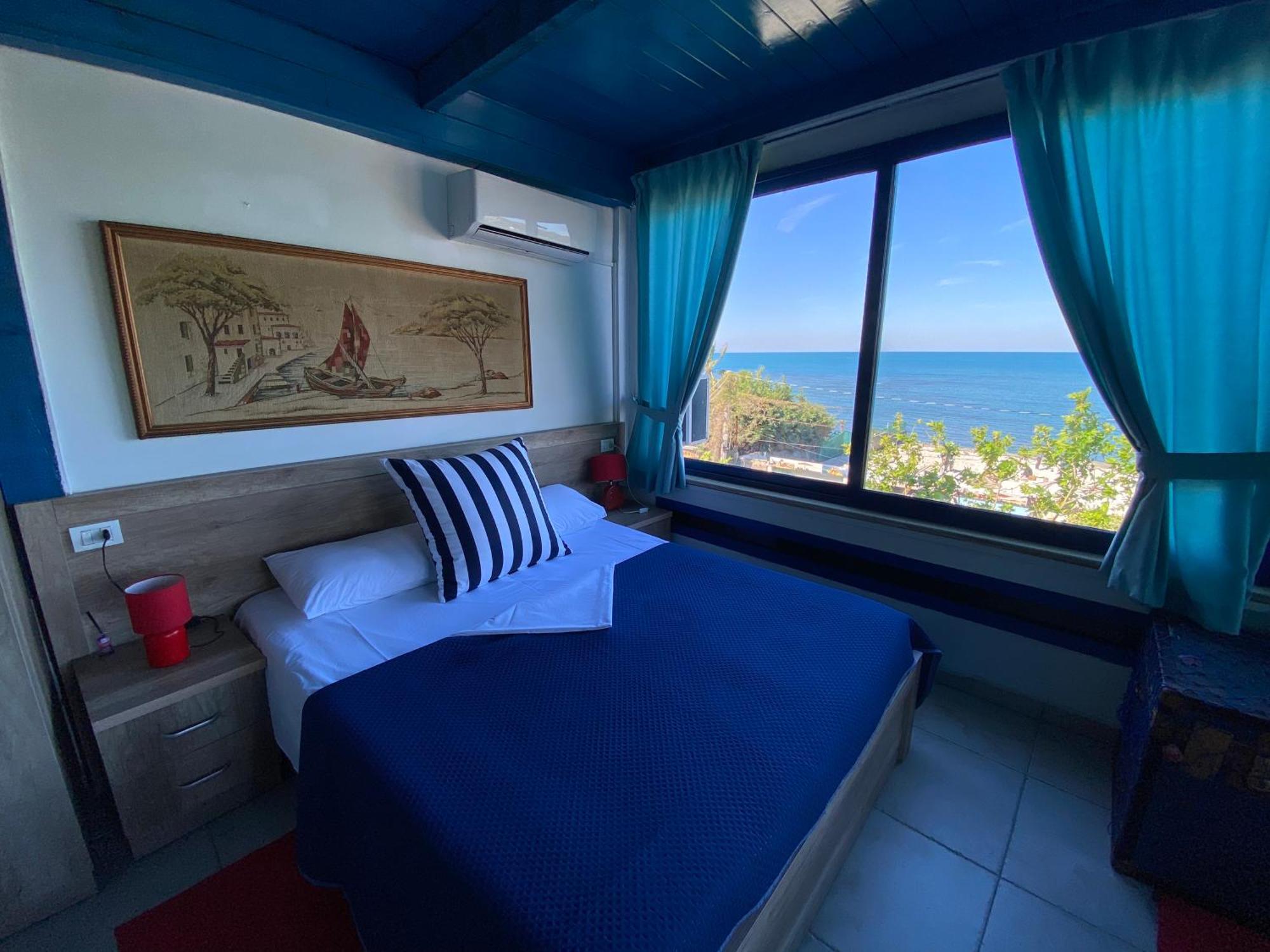 Tramonto Hotel دراس الغرفة الصورة