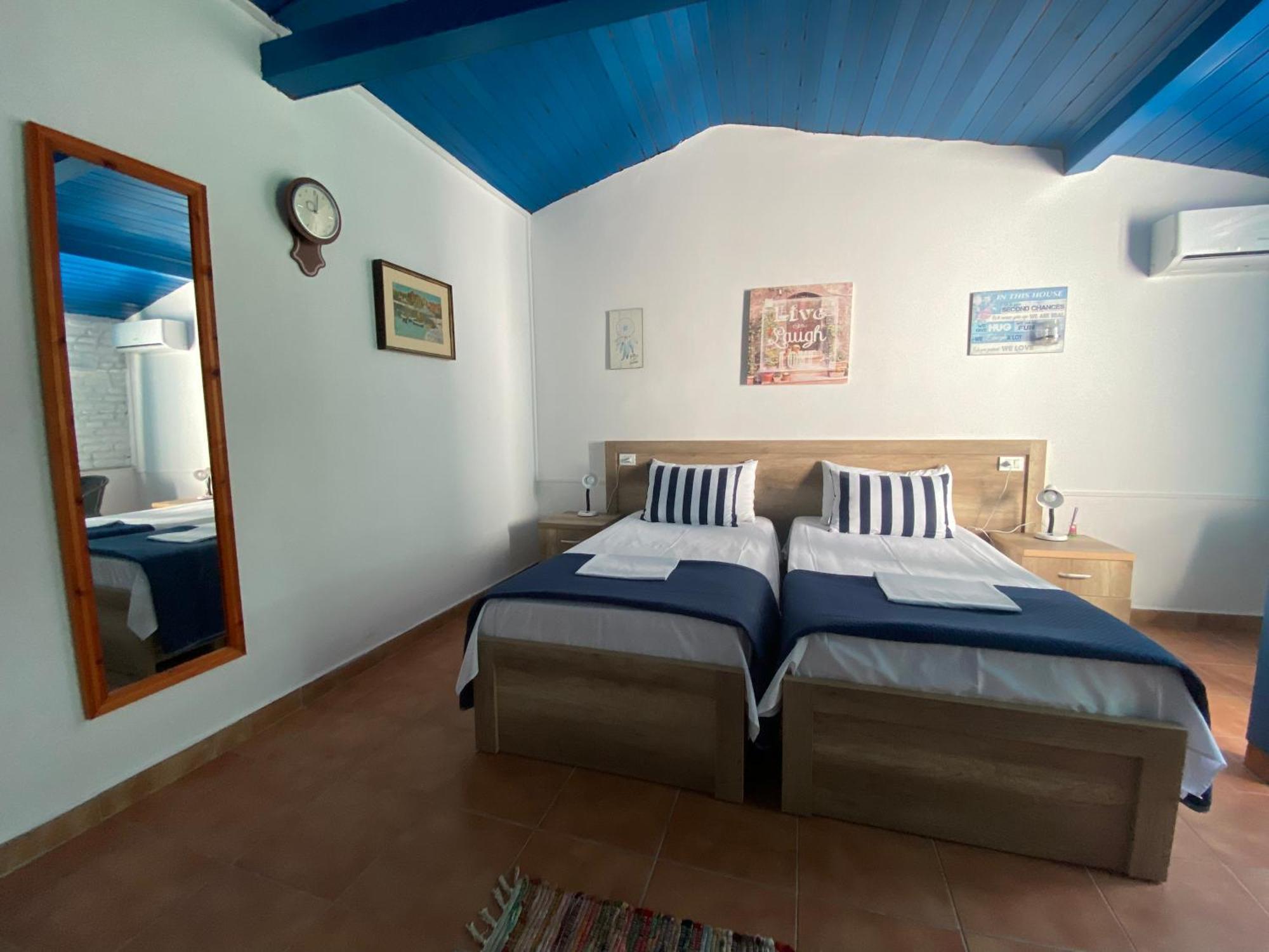 Tramonto Hotel دراس الغرفة الصورة